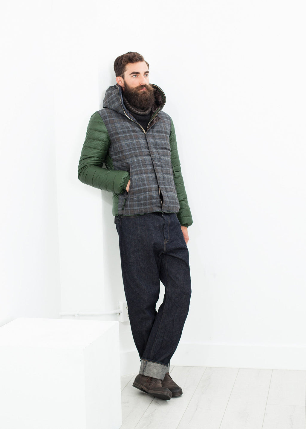 Ilo kabát teakfából 