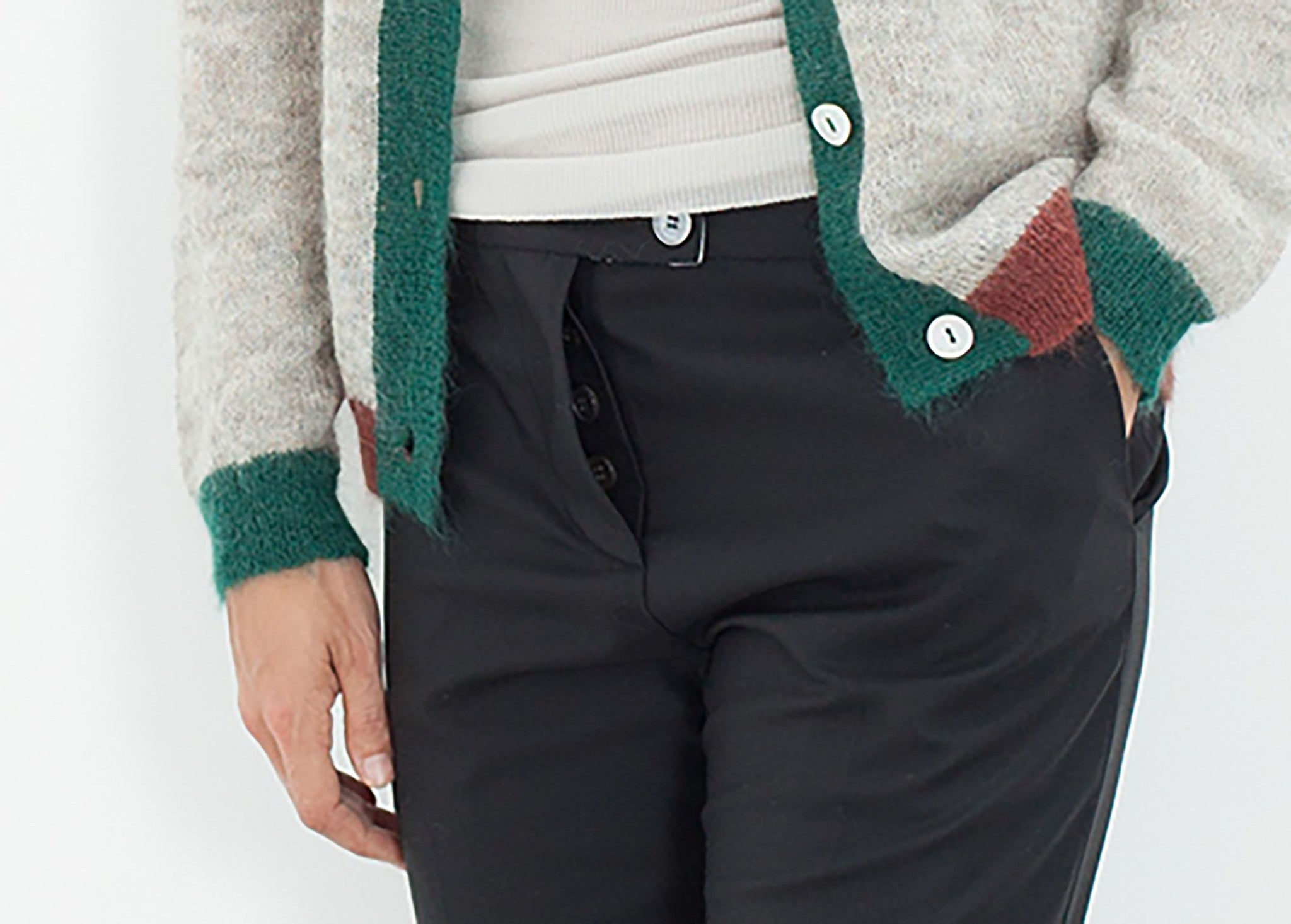 Barátnő nadrág fekete színben