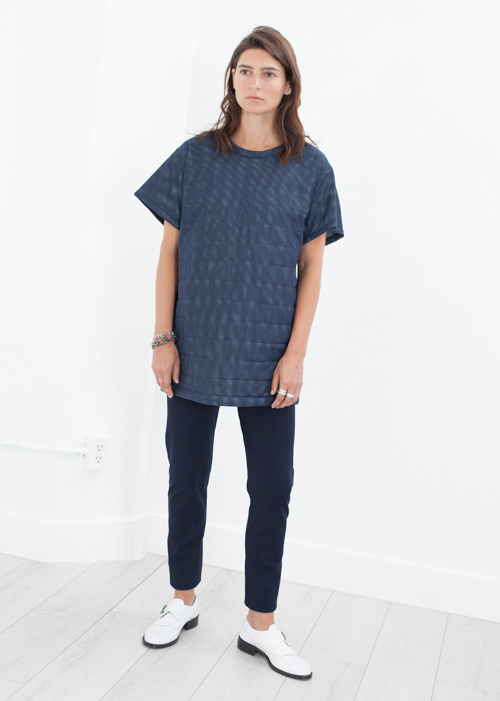 Steppelt hálós miniruha sötétkék színben