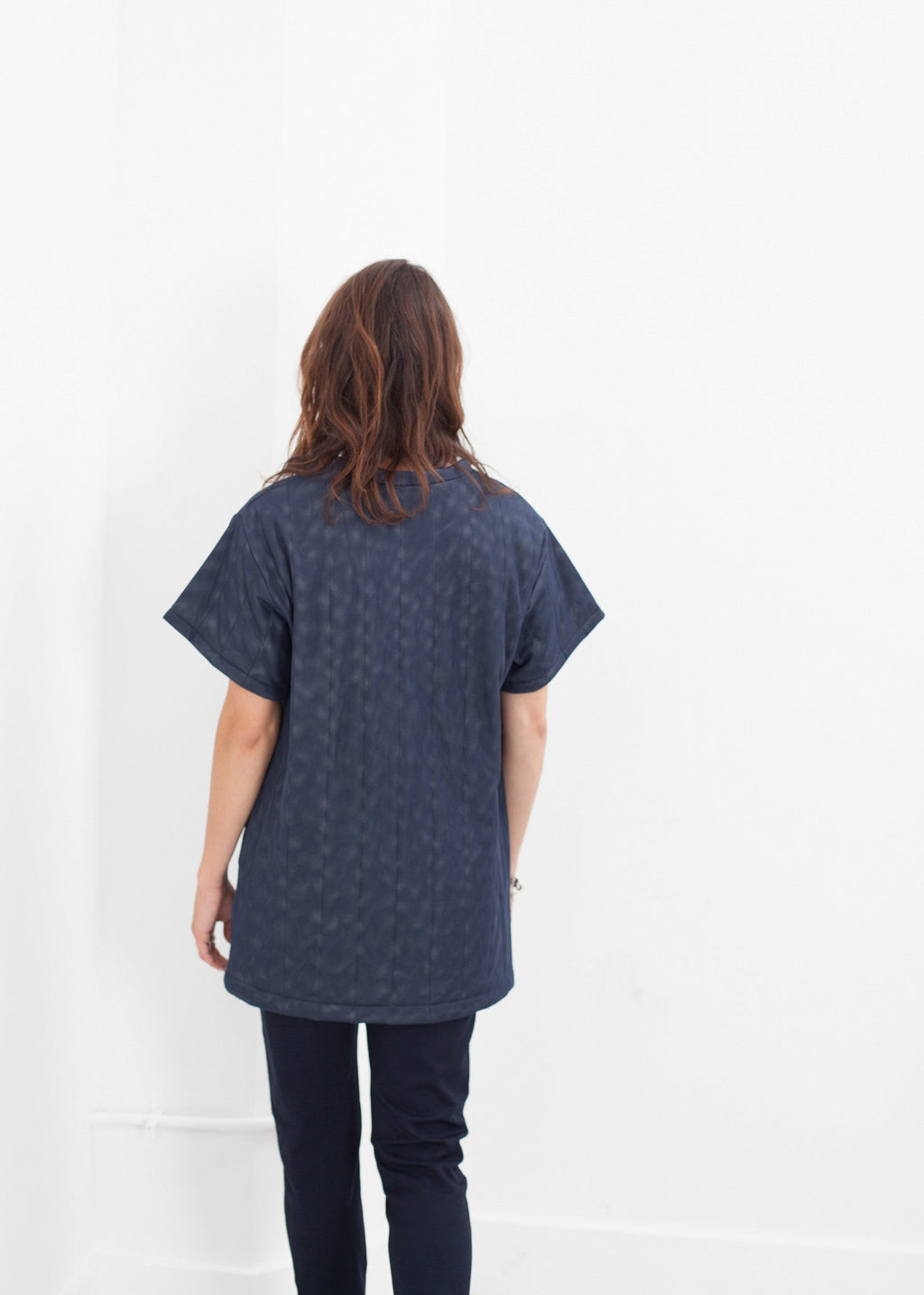 Steppelt hálós miniruha sötétkék színben